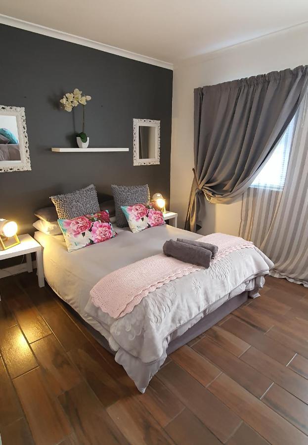 Aintree Farm Cottage ลางเงอบาน ภายนอก รูปภาพ