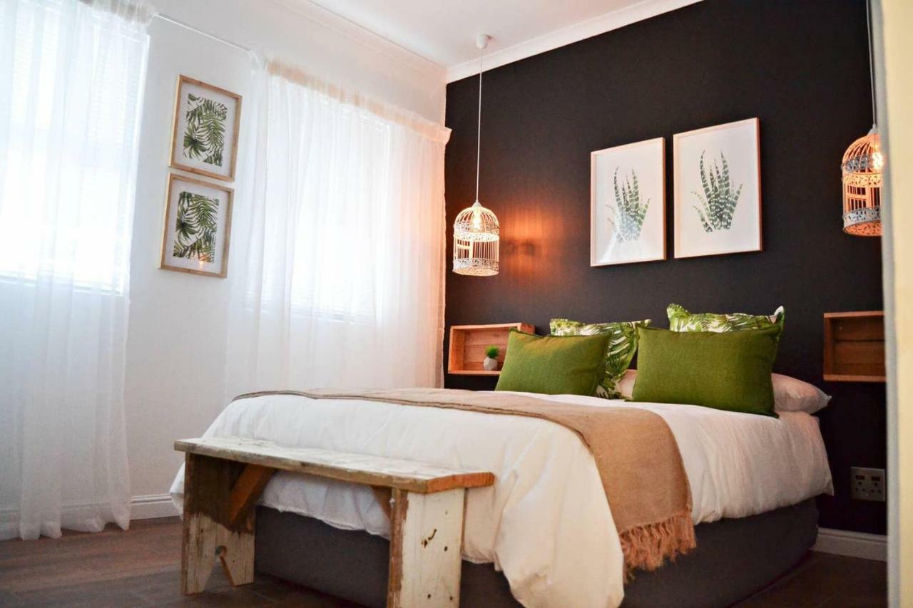 Aintree Farm Cottage ลางเงอบาน ภายนอก รูปภาพ